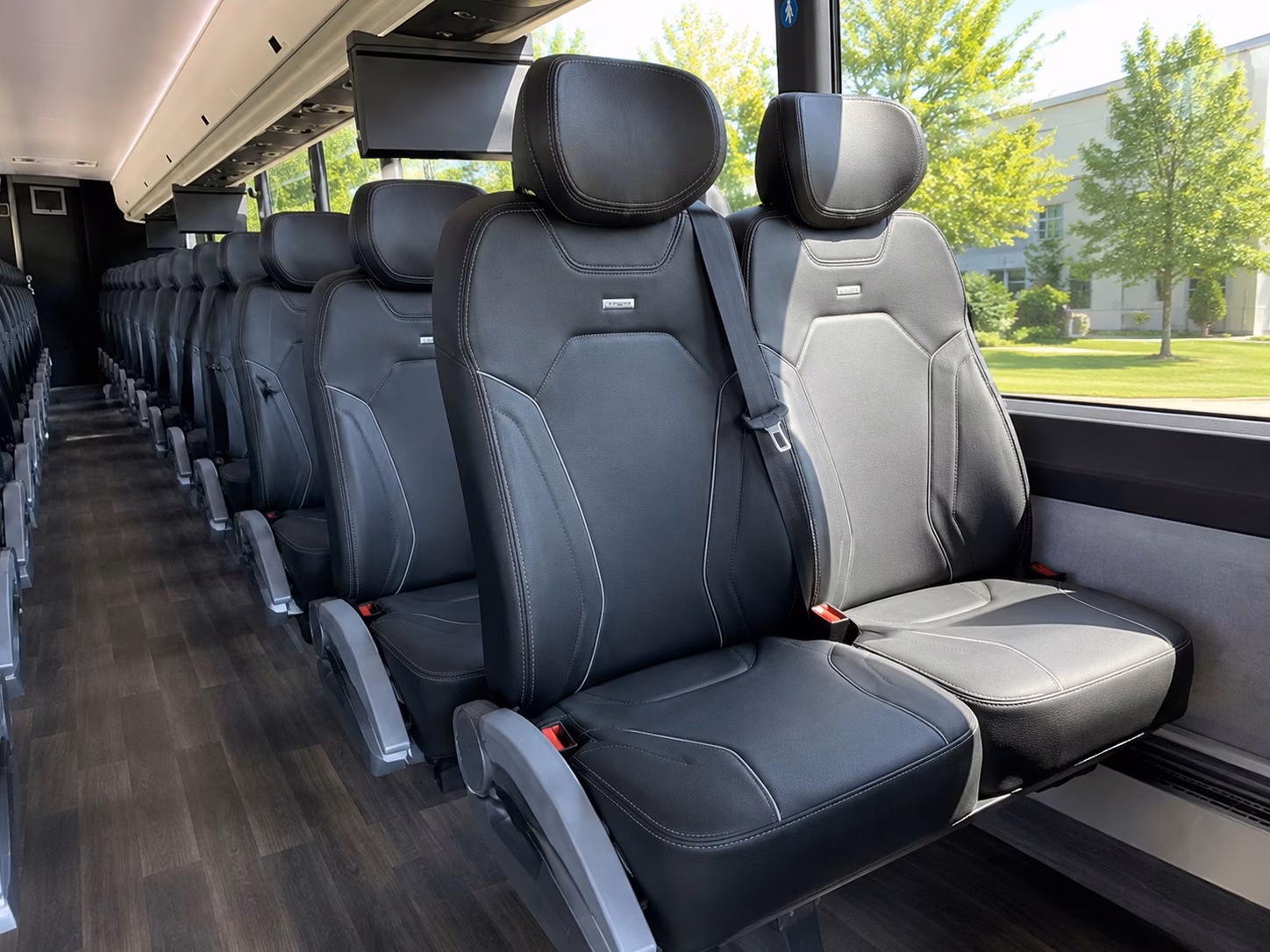 tracy charter bus rentals to kings and river cats games
