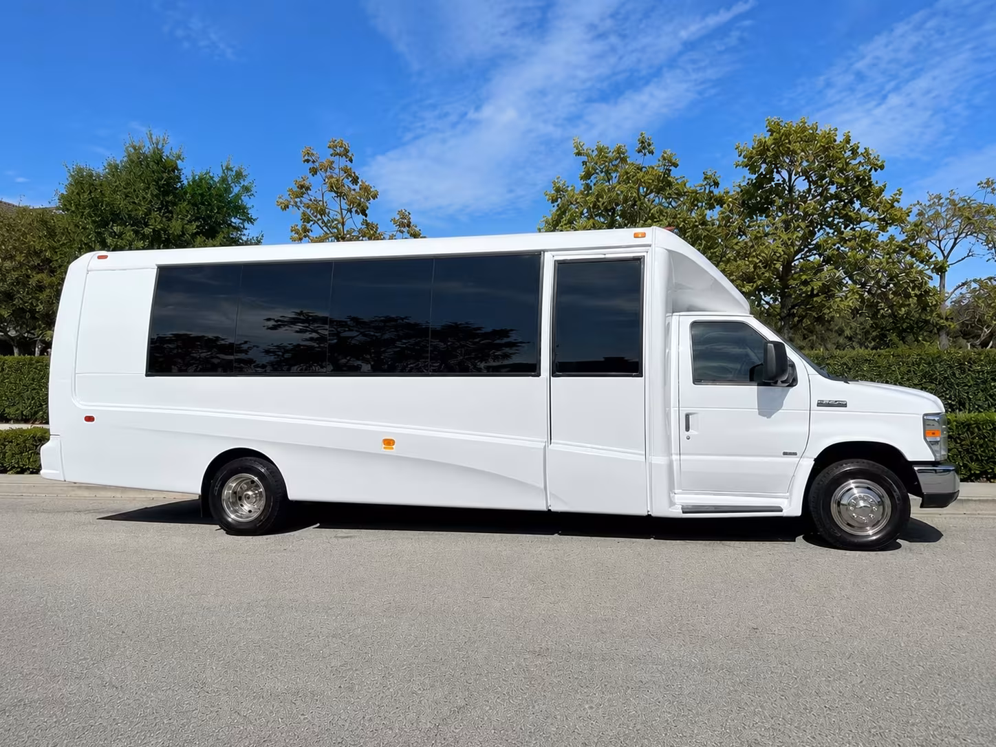 tracy prom night minibus rentals from dinner to the dance