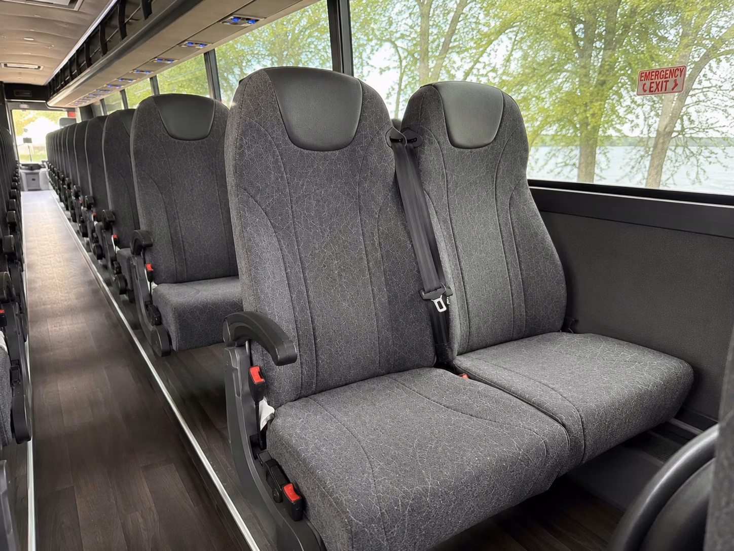 tracy wedding shuttle buses for lodi wineries and outdoor venues